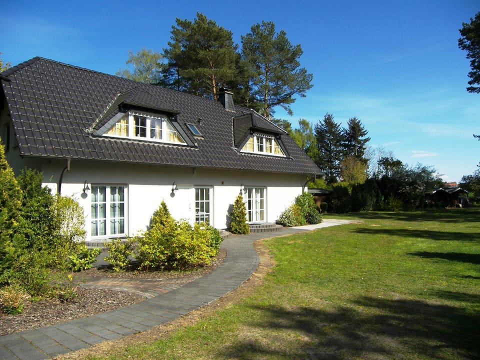 Property building, Garden