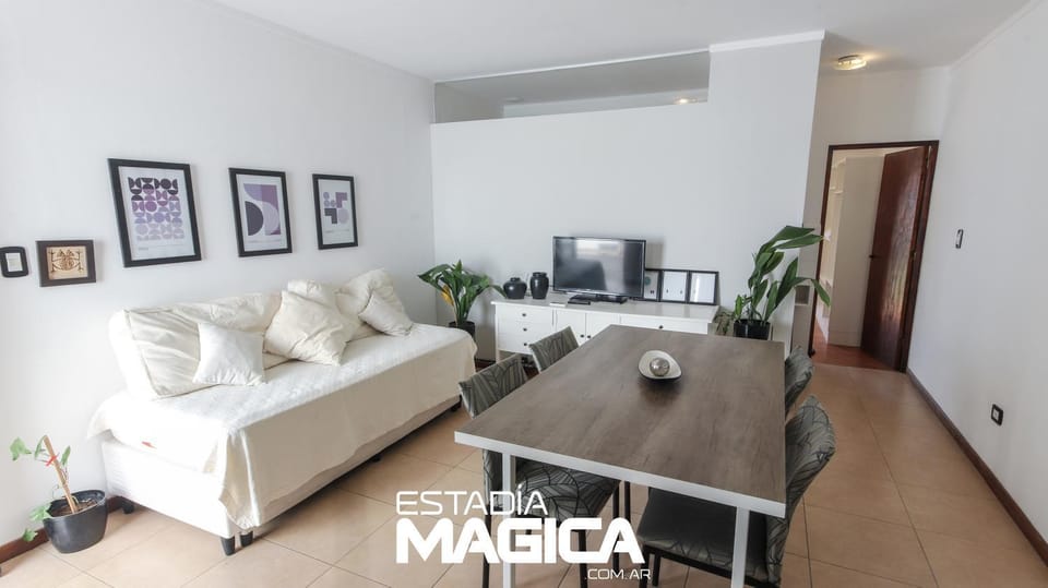 Bed, Living room, Seating area, Dining area
