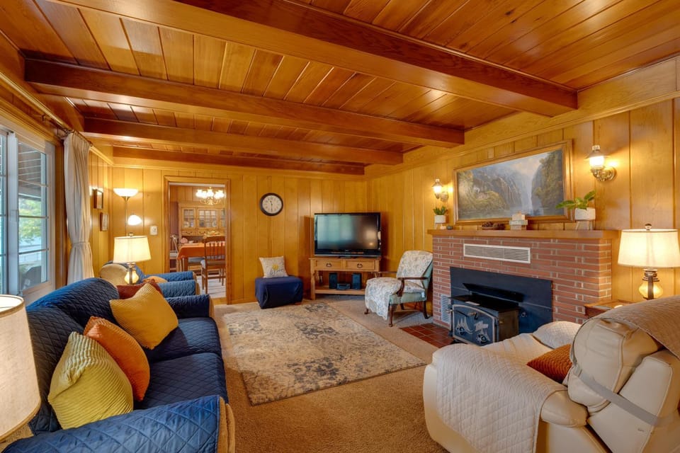 Game Room & Patio: Charming Jackson Retreat! House in Sierra Nevada
