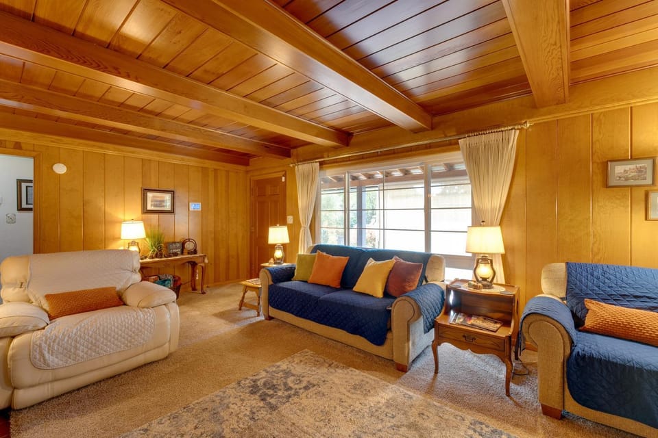 Game Room & Patio: Charming Jackson Retreat! House in Sierra Nevada