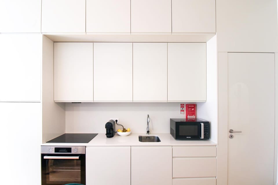 Aliados Sunny Flat Apartment in Porto