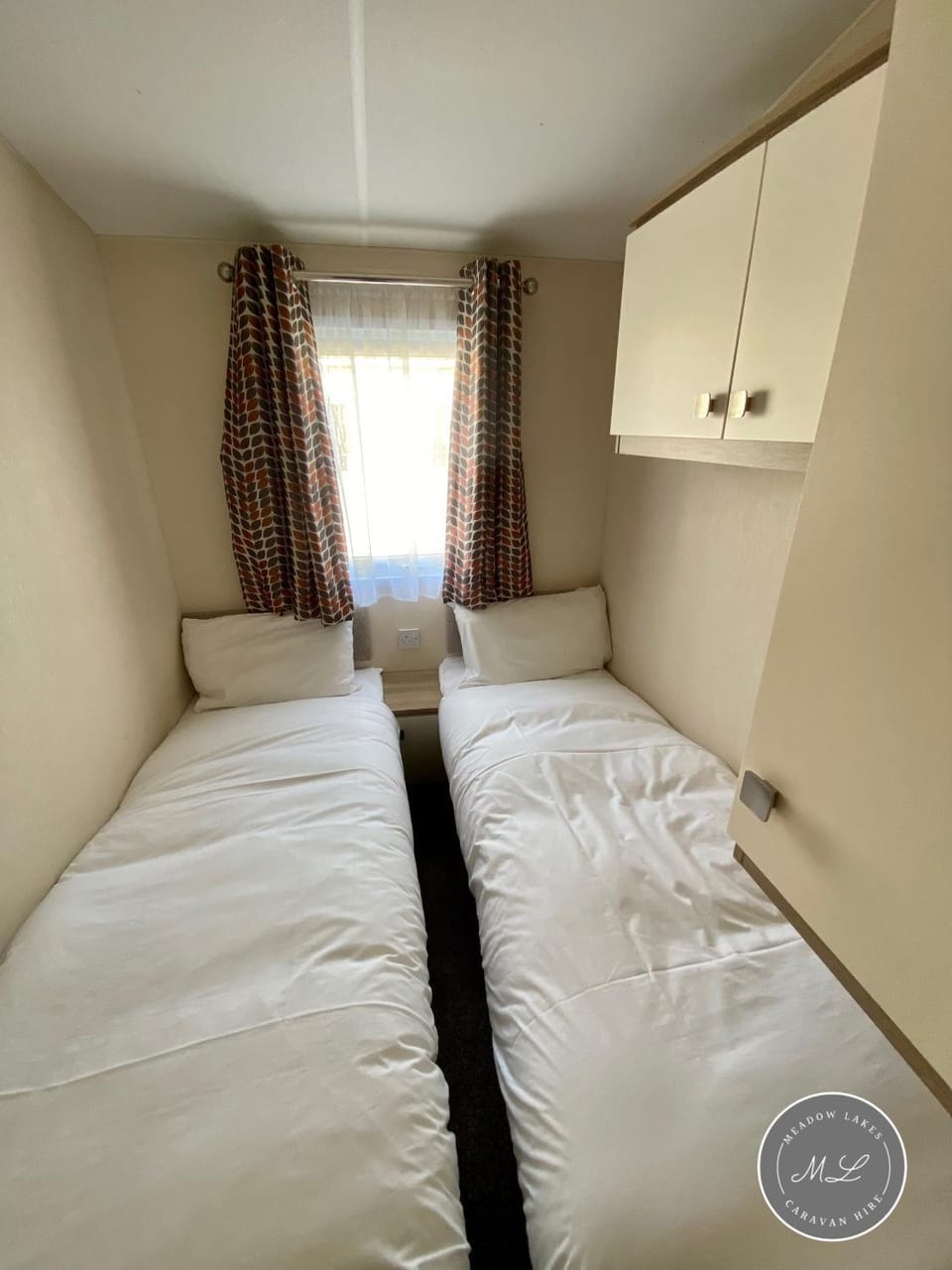 Palm Grove 183 - Golden Palm - Pet friendly, WiFi, central heating, bed linen - Meadow Lakes Caravan & Lodge Hire Apartment in Chapel Saint Leonards