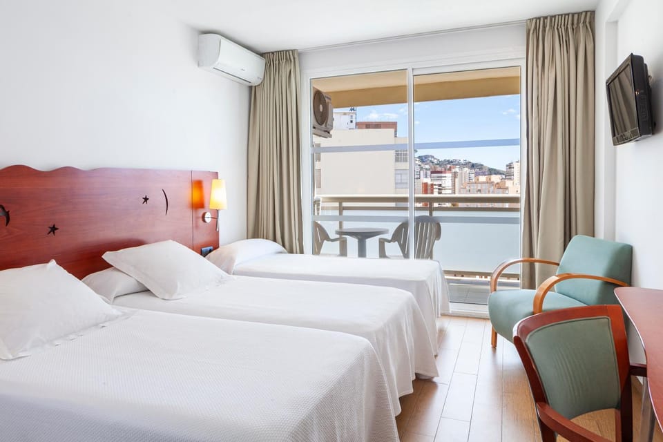 Climia Benidorm Plaza Hotel in Benidorm