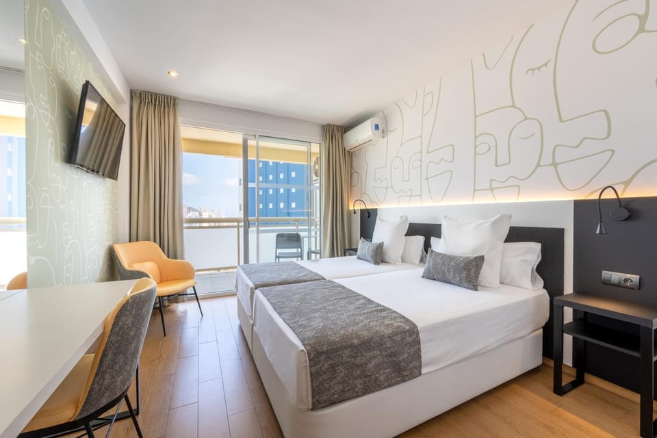 Climia Benidorm Plaza Hotel in Benidorm