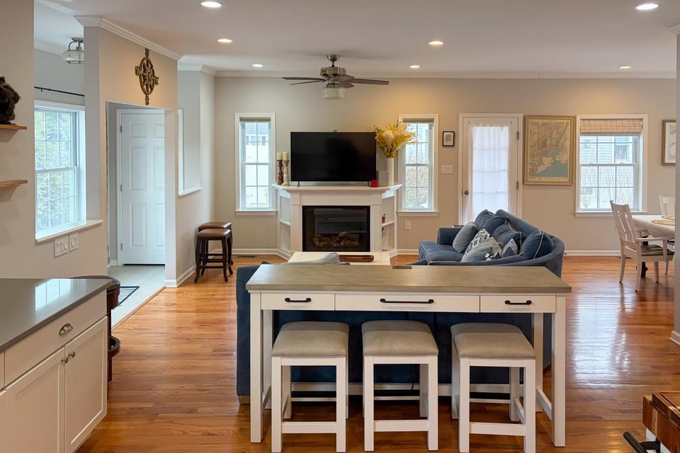 Charming Spring Lake Retreat, 1 Mi to Beach! House in Jersey Shore