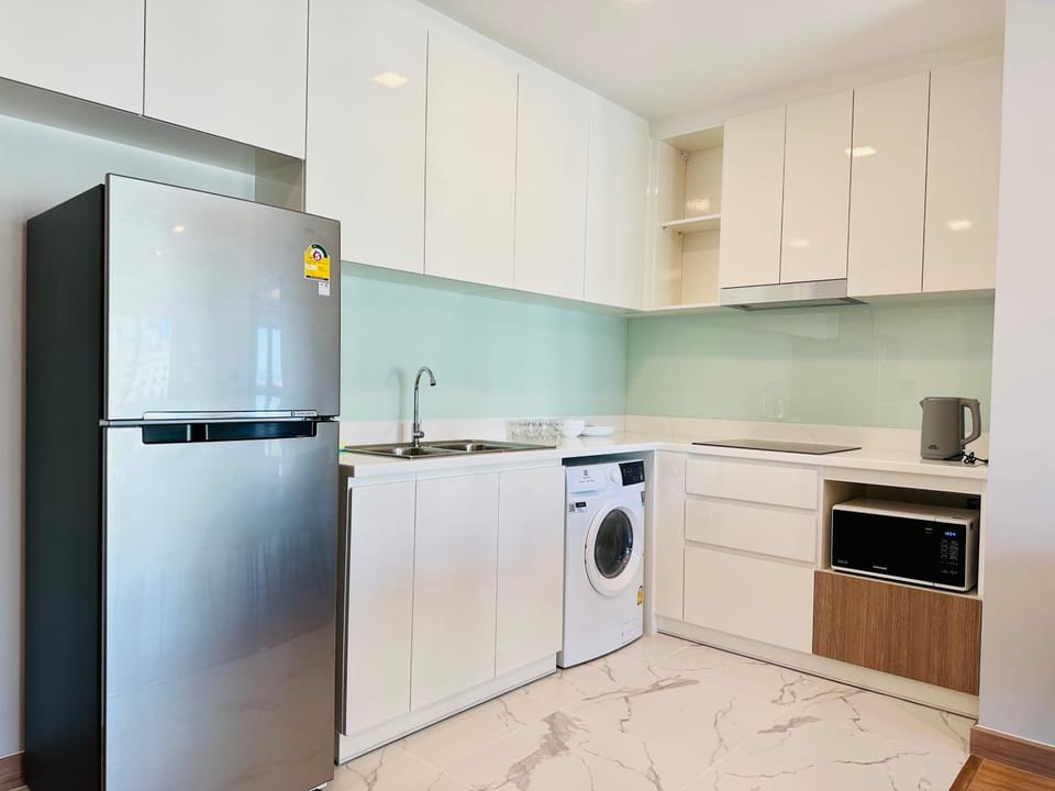 Mount View Luxury Suite, Three Bedrooms for 6 people,Wi-Fi, Rooftop pool Apartment in Chiang Mai