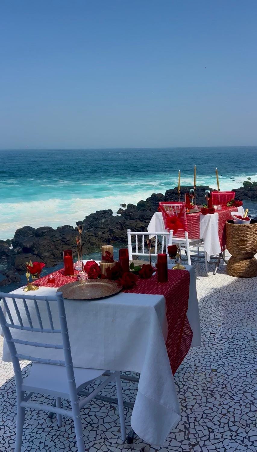 Restaurant/places to eat, Sea view