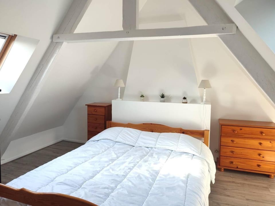 Maison de pêcheur avec WIFI à 450m de la plage à TREGASTEL - Réf 184 Villa in Trégastel
