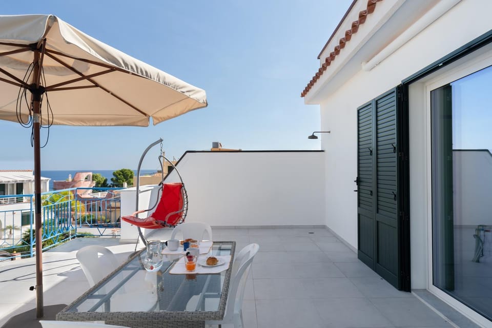Property building, View (from property/room), Balcony/Terrace