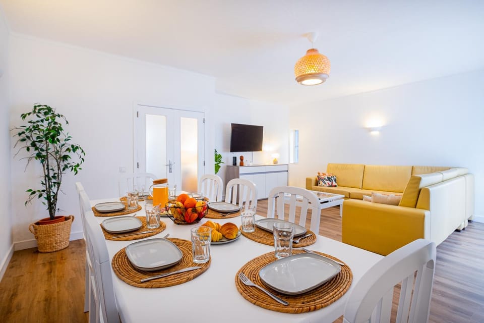Villa Amaris by Atlantic Places Villa in Guia
