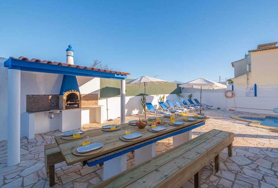 Villa Amaris by Atlantic Places Villa in Guia