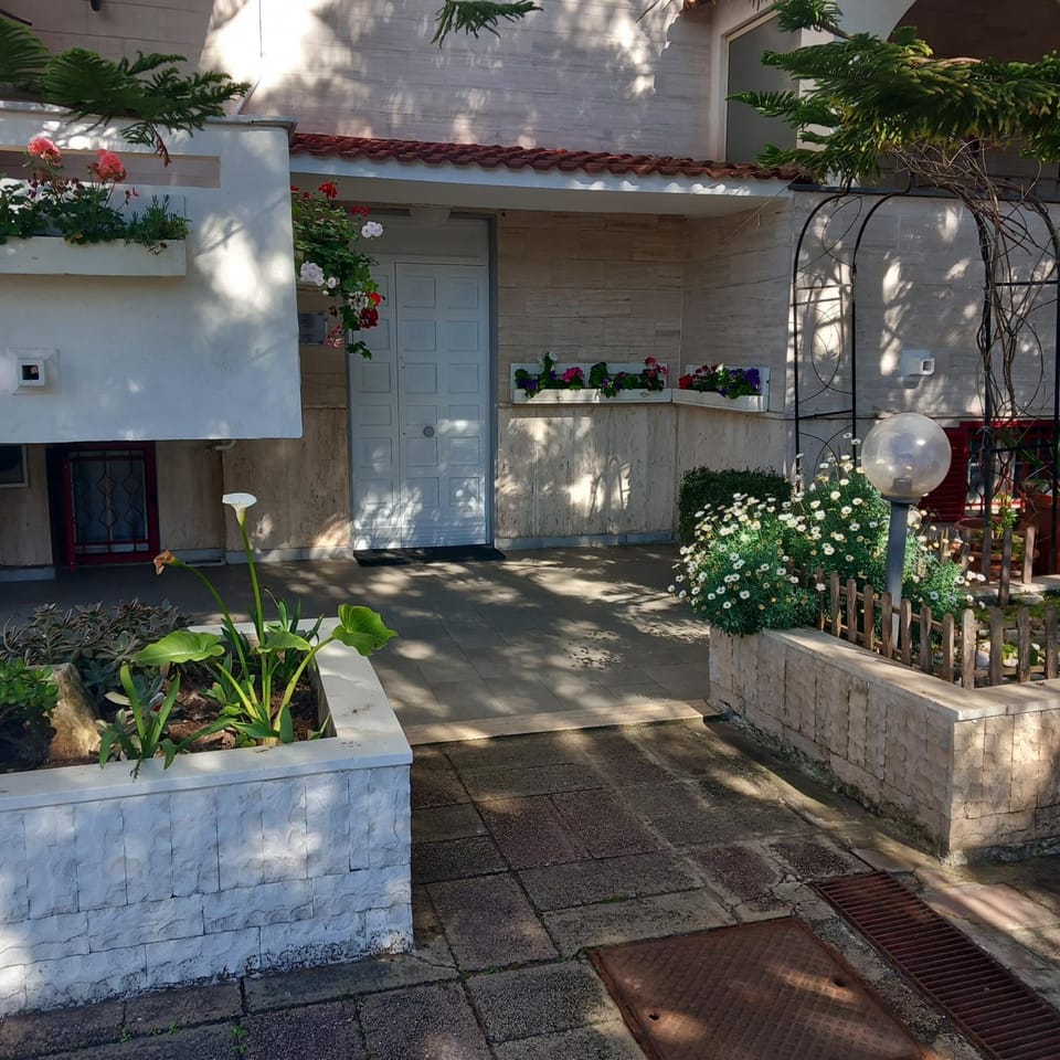 Wendy House Apartament Bed and Breakfast in Bari