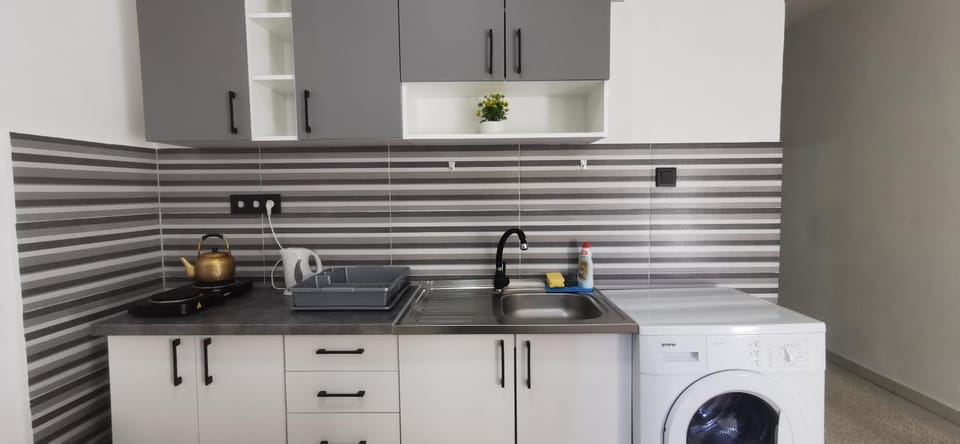 Communal kitchen, washing machine