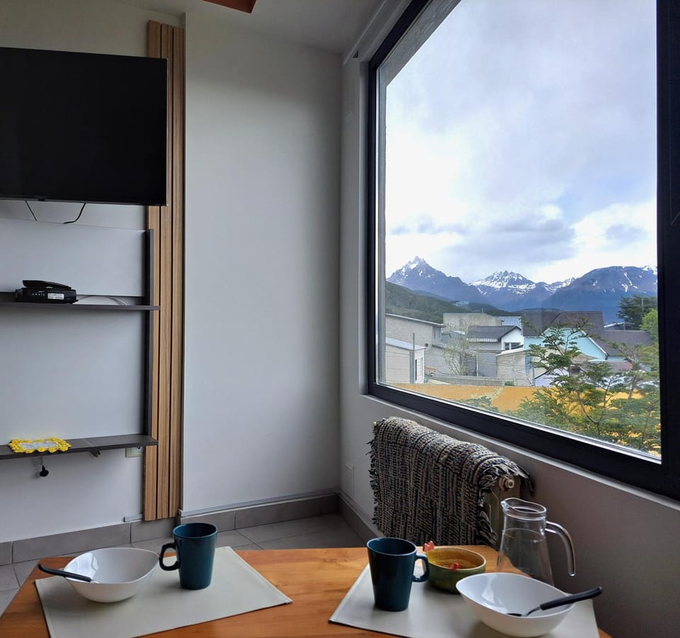 Natural landscape, Dining area, Mountain view