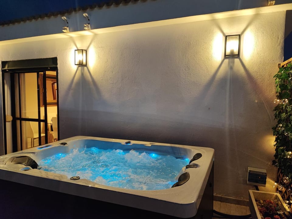 Penthouse with Private Hot Tub ,2 Bedrooms, Walk to Beach Apartment in Benalmadena
