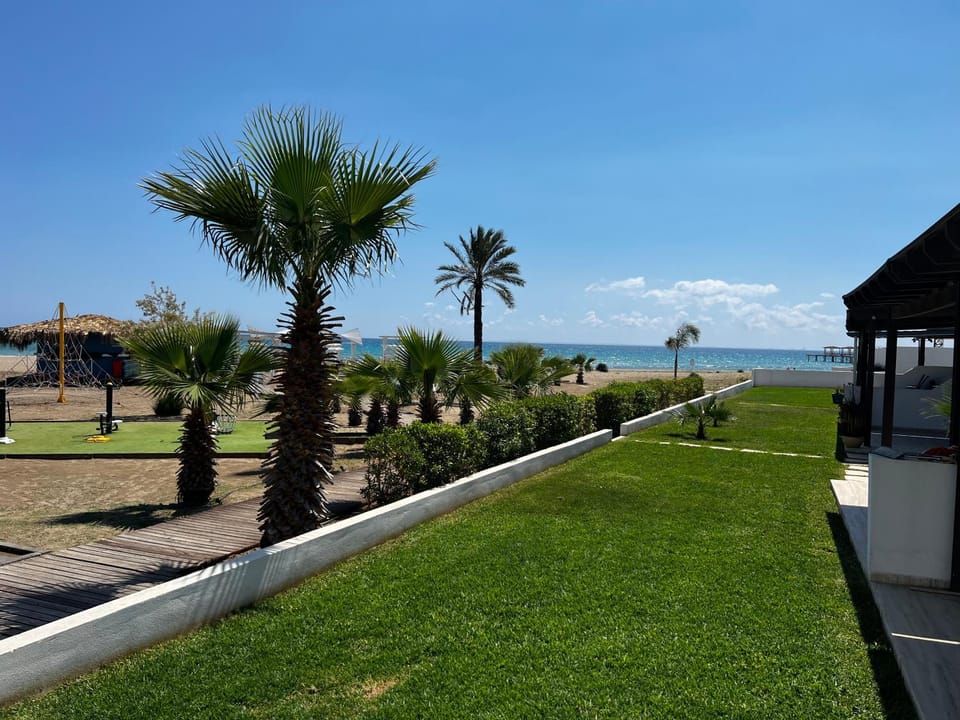 Spring, Day, Natural landscape, Garden, Beach, Garden view, Sea view