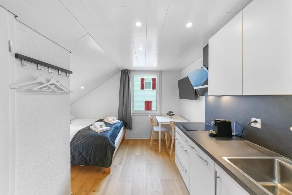 Kitchen or kitchenette, Photo of the whole room, Bedroom