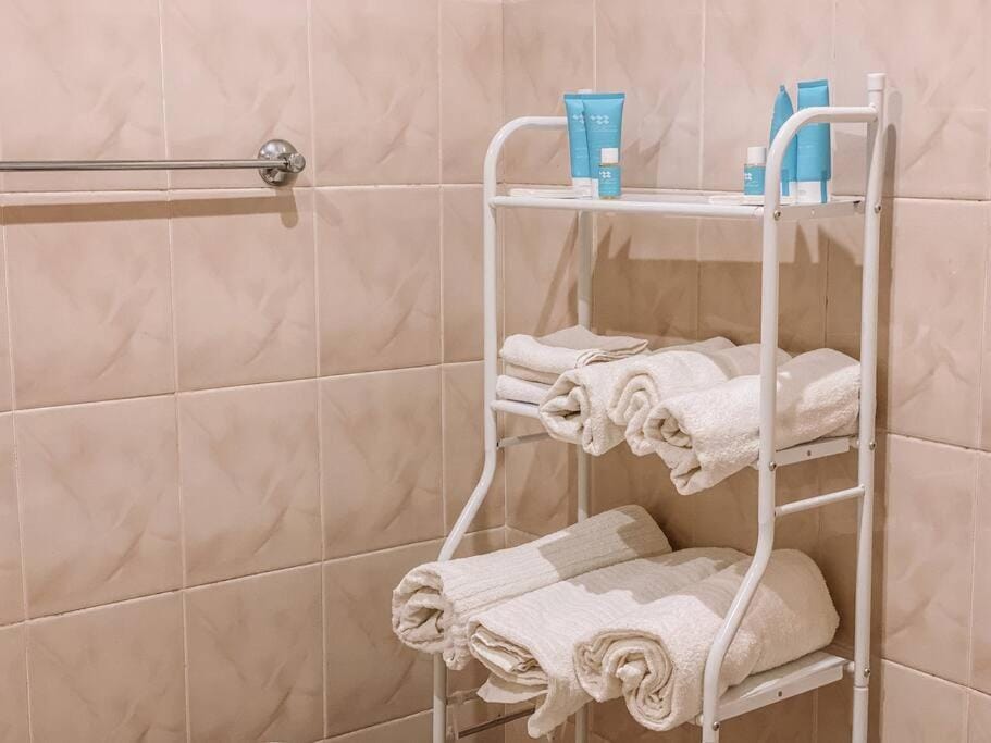Shower, Bathroom, towels