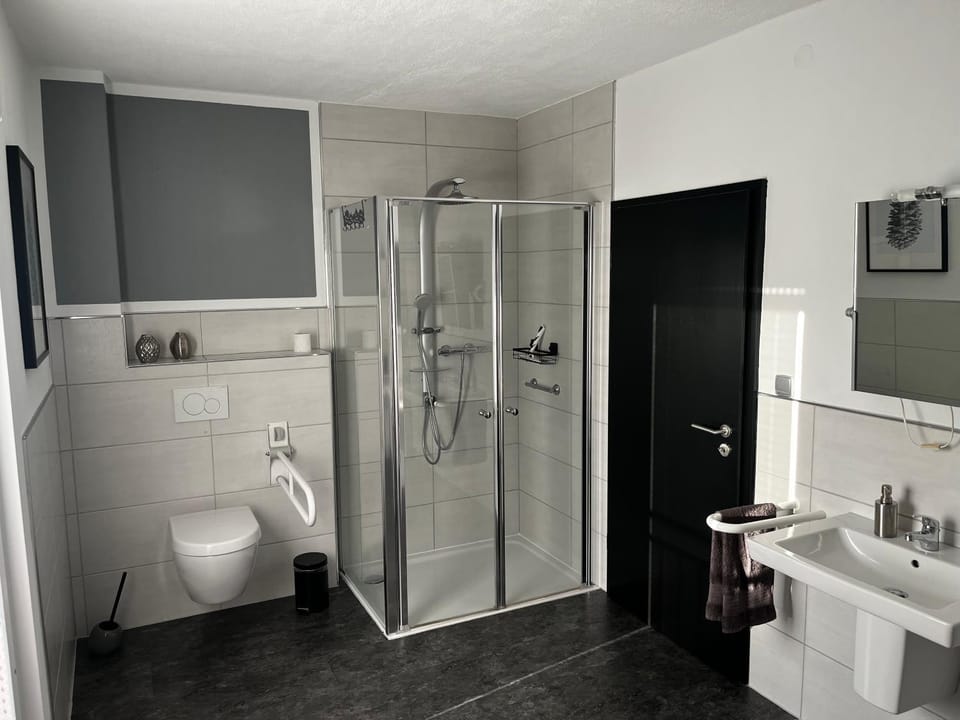 Shower, Toilet, Bathroom