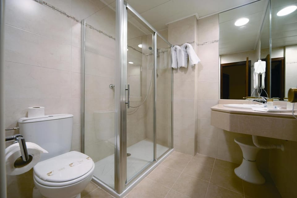 Shower, Bathroom