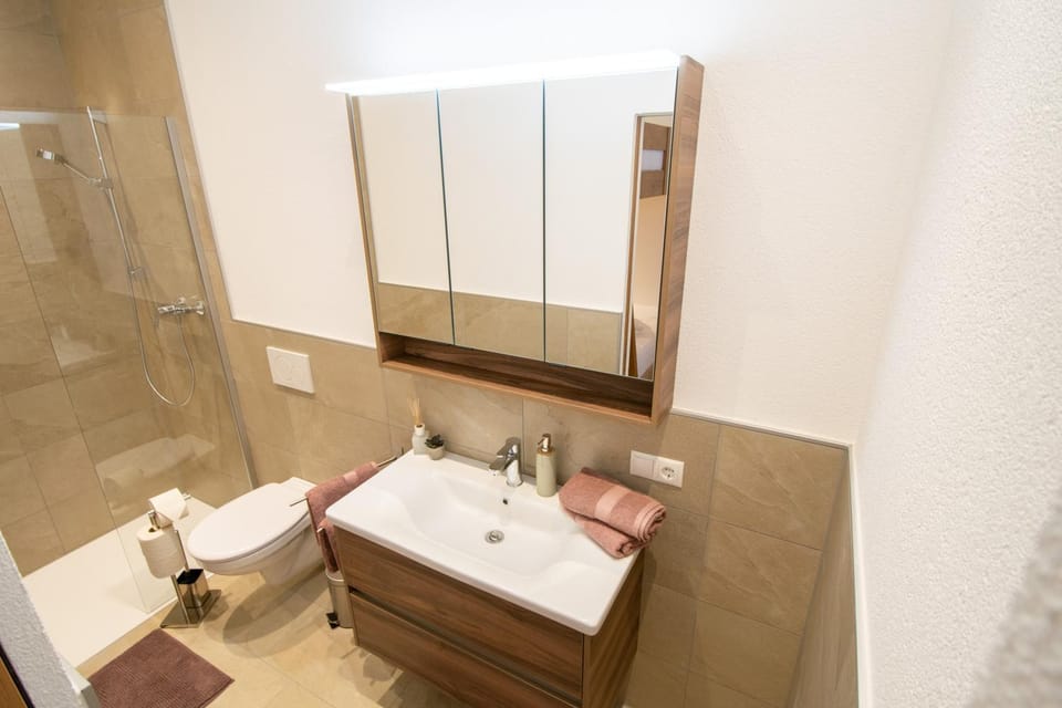 Shower, Bathroom