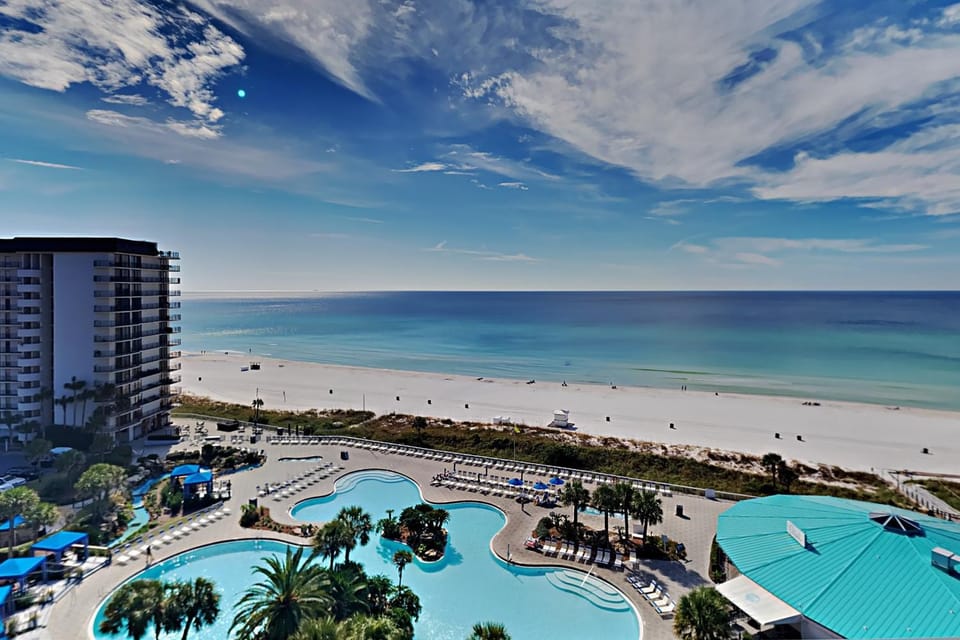 Property building, Garden, Beach, Pool view, Sea view, Swimming pool