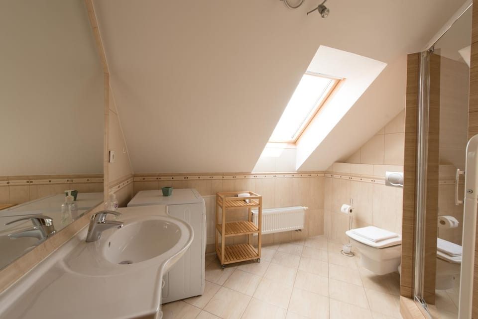 Bathroom, washing machine