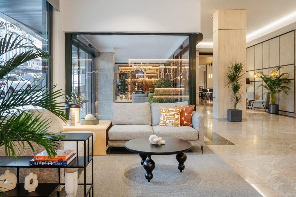 Facade/entrance, View (from property/room), Lobby or reception, Lounge or bar, Dining area