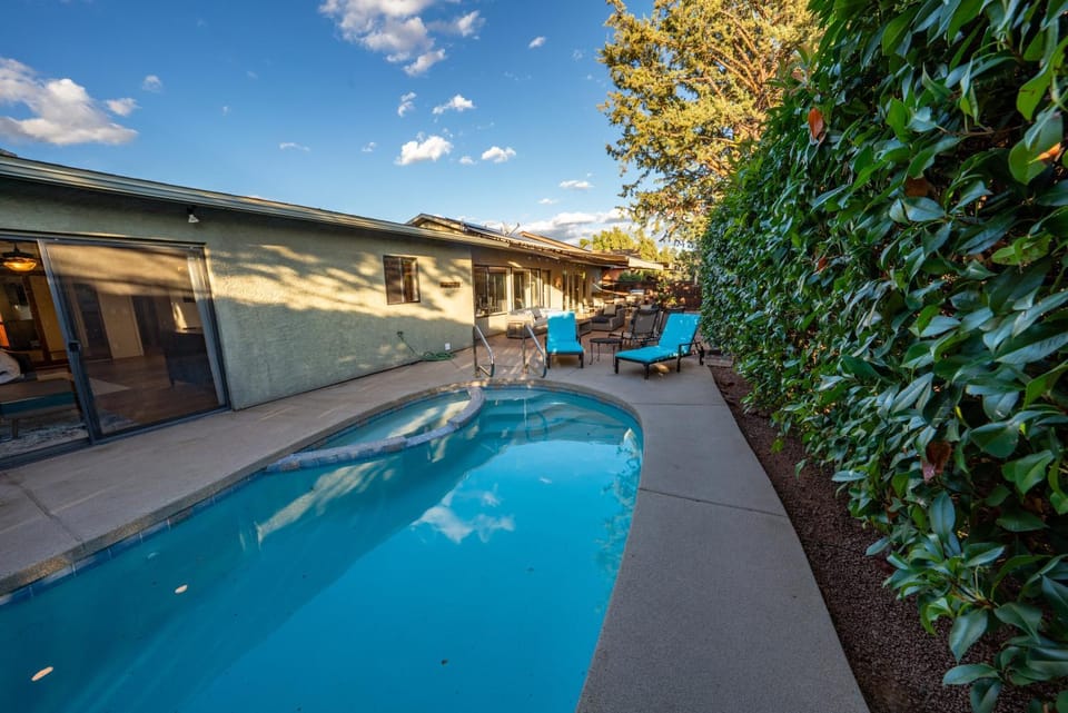 Chimney Rock Escape House in Sedona