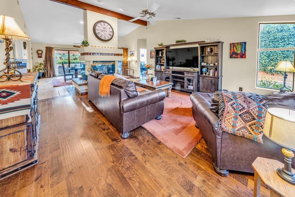 Harmony Hills House in Village of Oak Creek