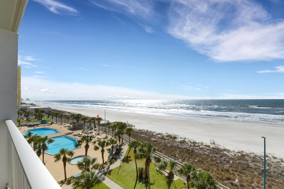View (from property/room), Balcony/Terrace, Beach, Pool view, Sea view, Swimming pool