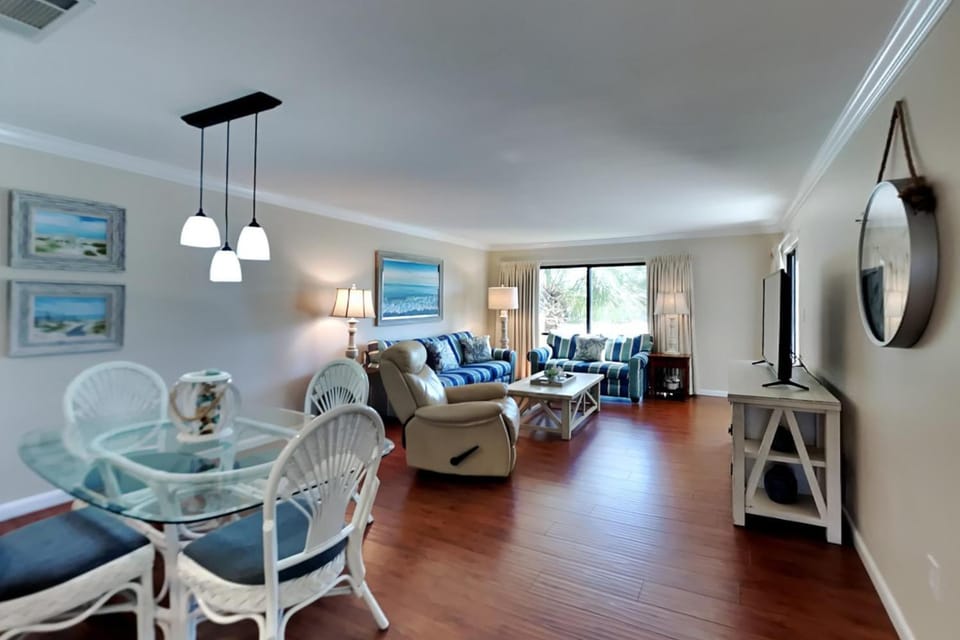 Living room, Seating area, Dining area, furniture