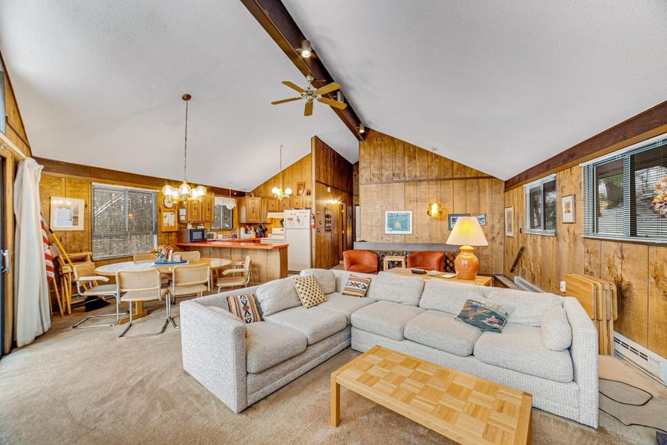 Dwight Road Getaway House in Quechee