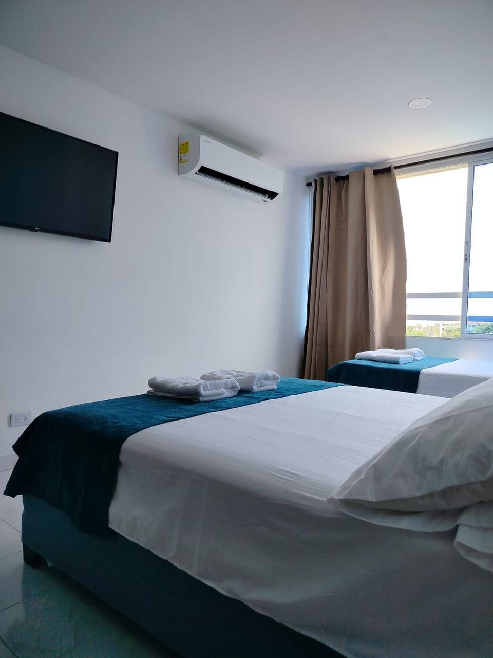 Bed, TV and multimedia, Bedroom, air conditioner
