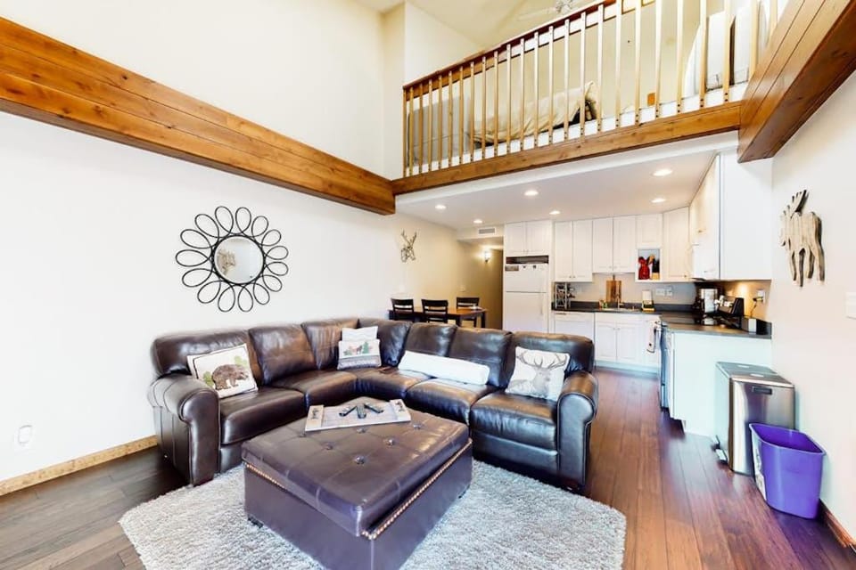 Mountainside Retreat Apartment in Frisco