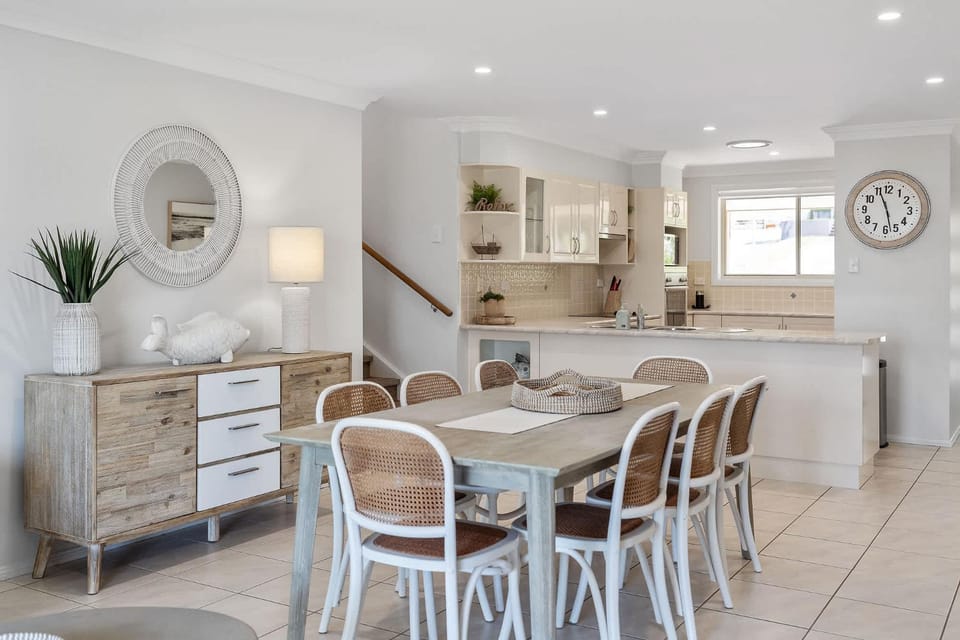 Days By The Bay - 3BR house with ocean views House in Vincentia