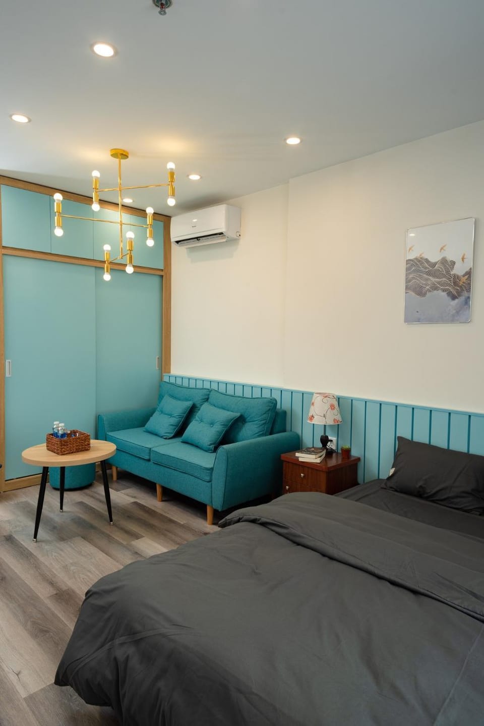 Seating area, Bedroom
