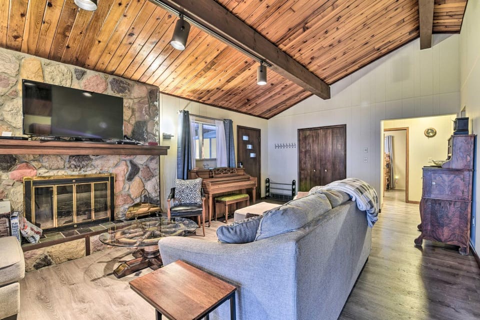 Lakefront Forestville Paradise w/ Private Beach! House in Michigan