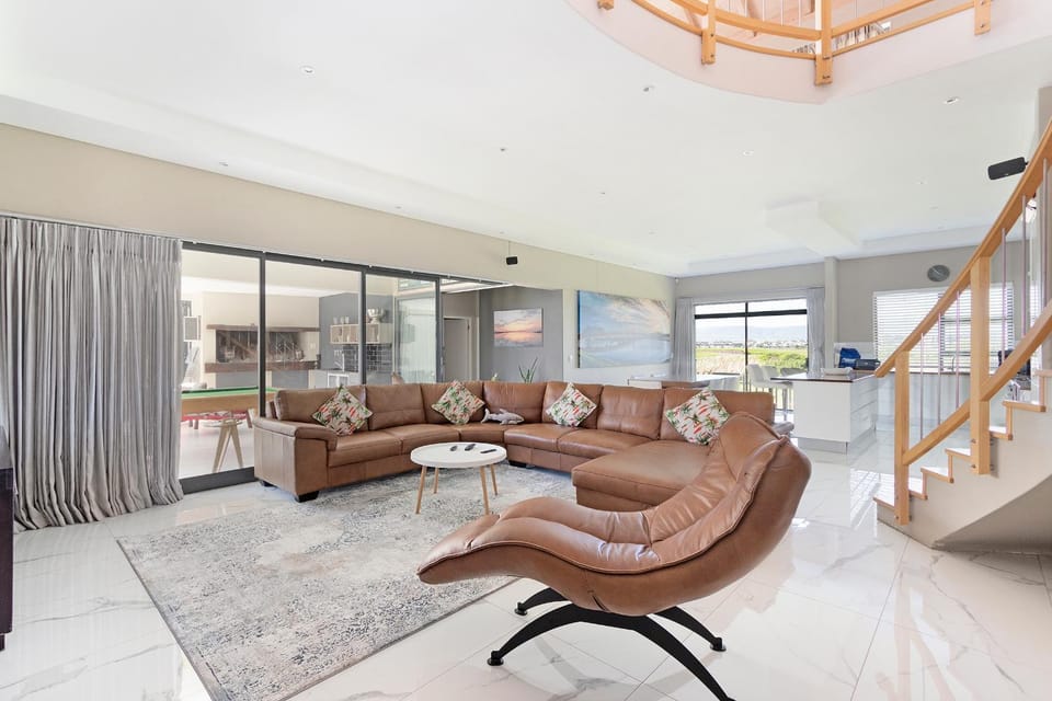 On 8th Green Worthing Villa Villa in Cape Town