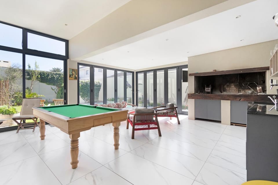 On 8th Green Worthing Villa Villa in Cape Town