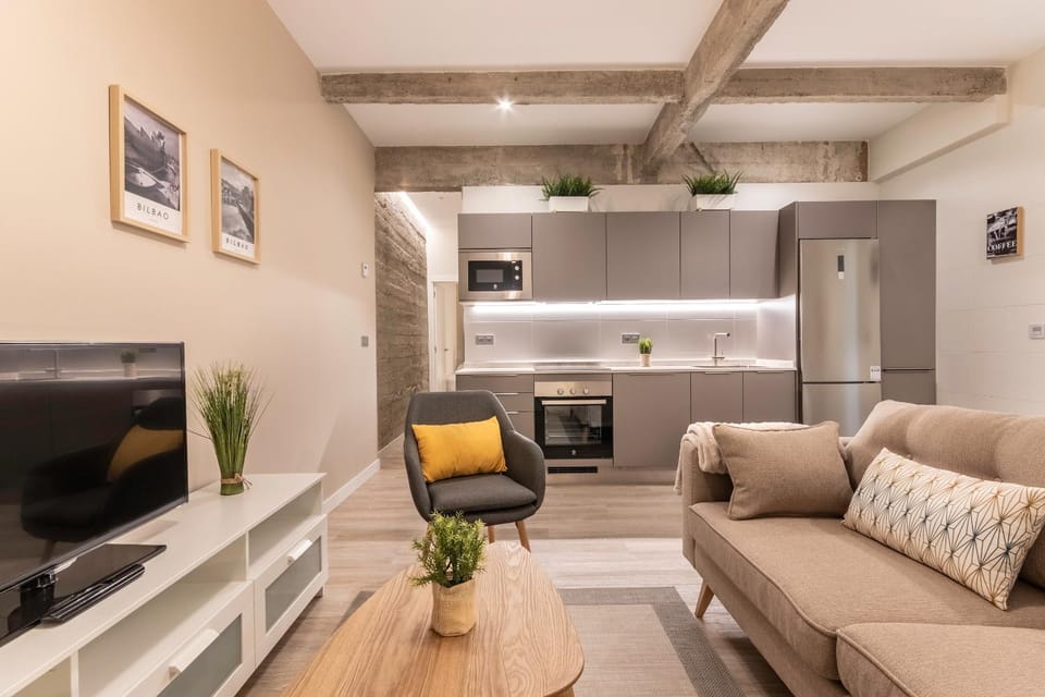 TV and multimedia, Kitchen or kitchenette, Living room, Seating area, minibar