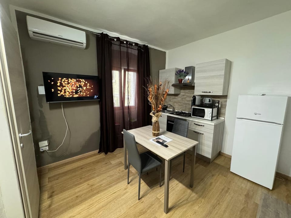 TV and multimedia, Kitchen or kitchenette, Dining area, minibar, pet friendly, stove