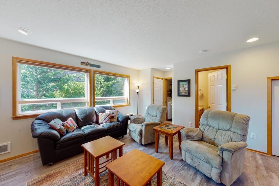 Abode at the Beach MCA 104 House in Manzanita