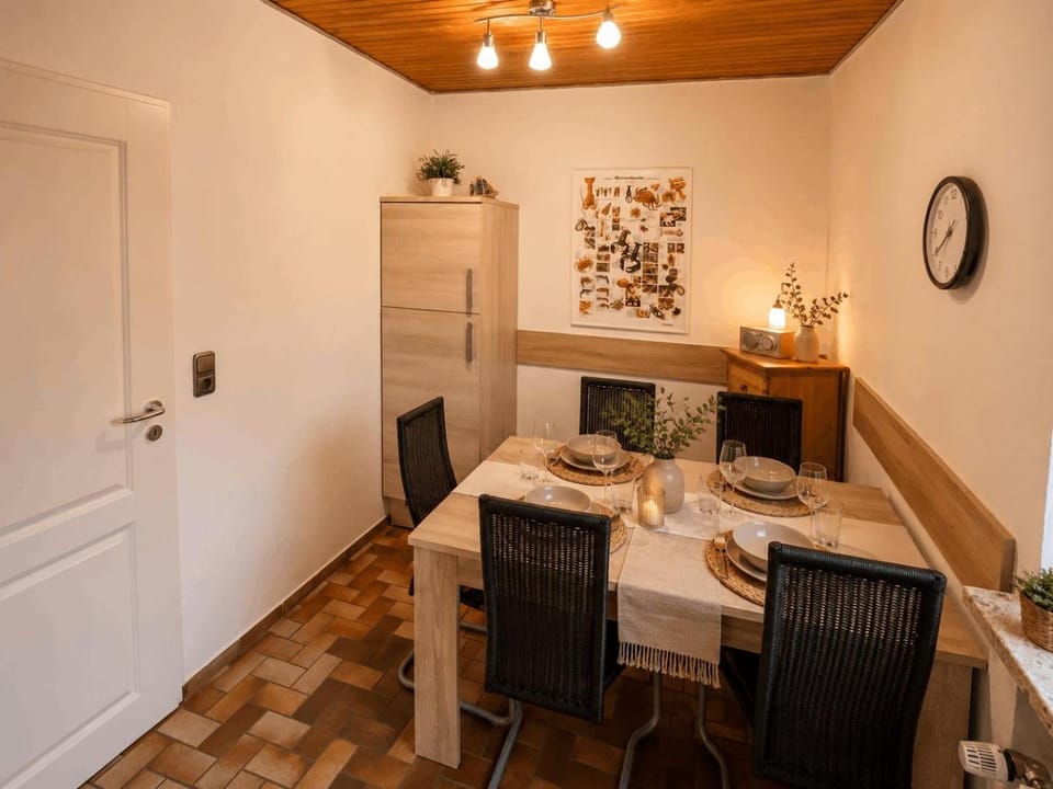 FH-Nordseeanker-im-Huus-Godewind-vorm-Viermaster-mit-Sauna-und-Kamin House in Lower Saxony, Germany