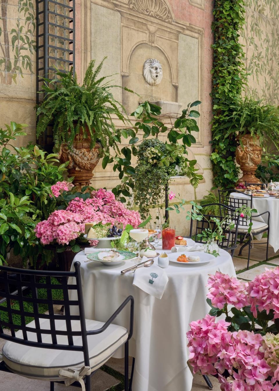 Patio, Restaurant/places to eat, Garden, Food and drinks