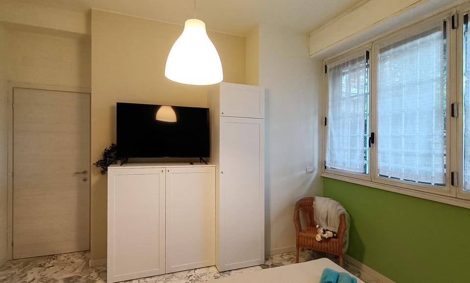 TV and multimedia, wardrobe