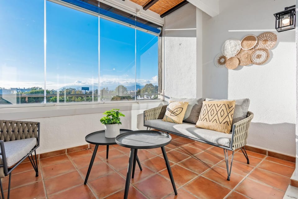 Patio, Day, View (from property/room), Balcony/Terrace, Living room, Seating area, Dining area