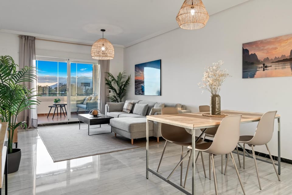 Living room, Seating area, Dining area
