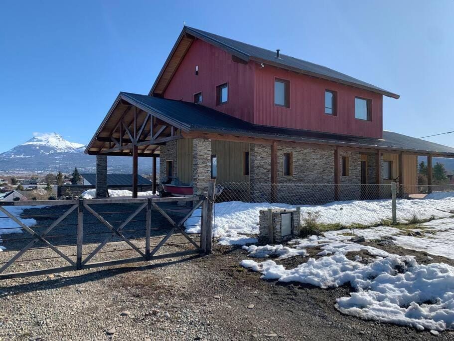 Espectacular casa en Trevelin. Villa in Trevelin