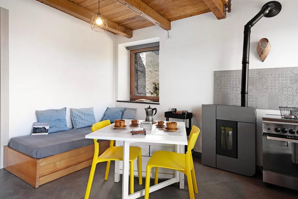 Property building, Living room